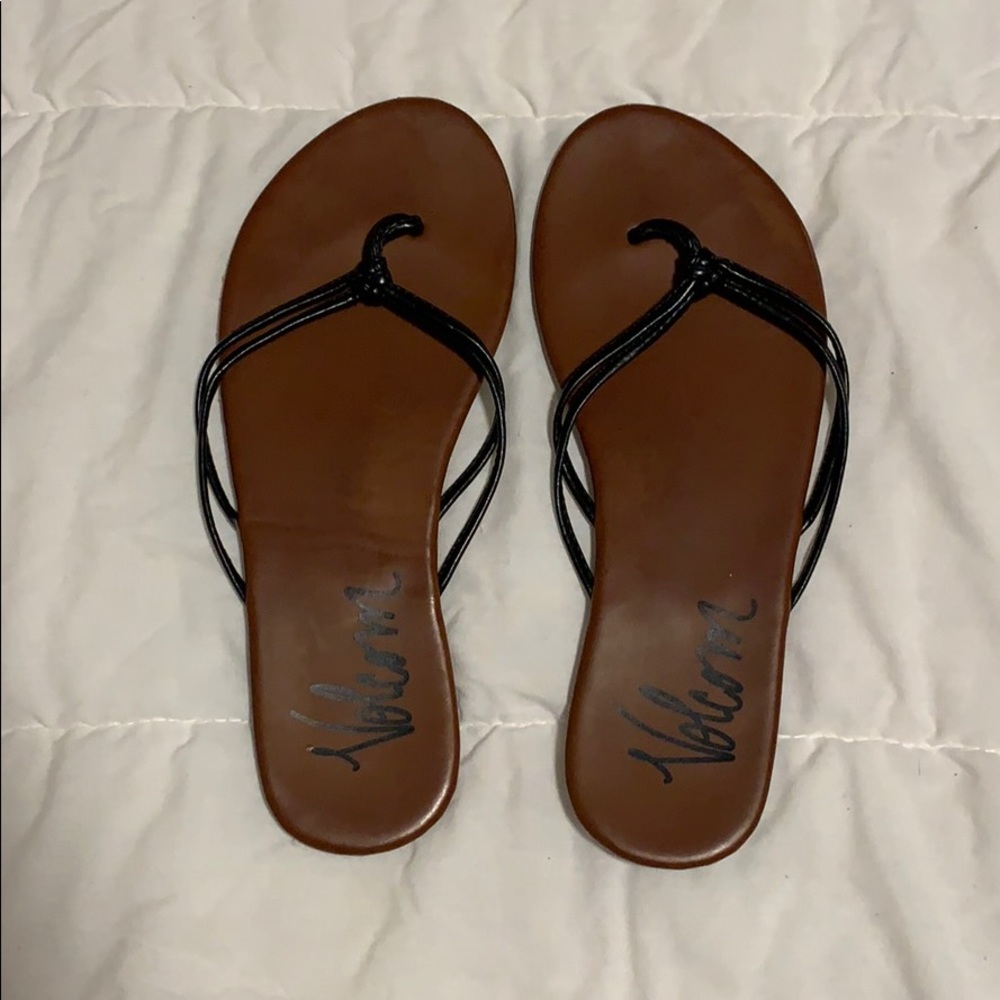 Volcom flip flops